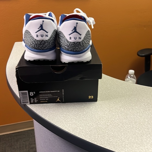 Jordan zoom tenacity - Picture 3 of 3